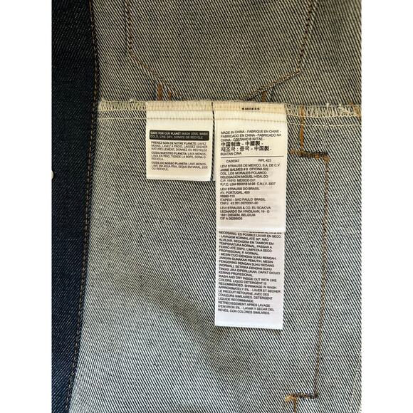 Levi’s Denim Classic Trucker Jean Jacket Dark Wash Women's siz XS - Picture 11 of 11